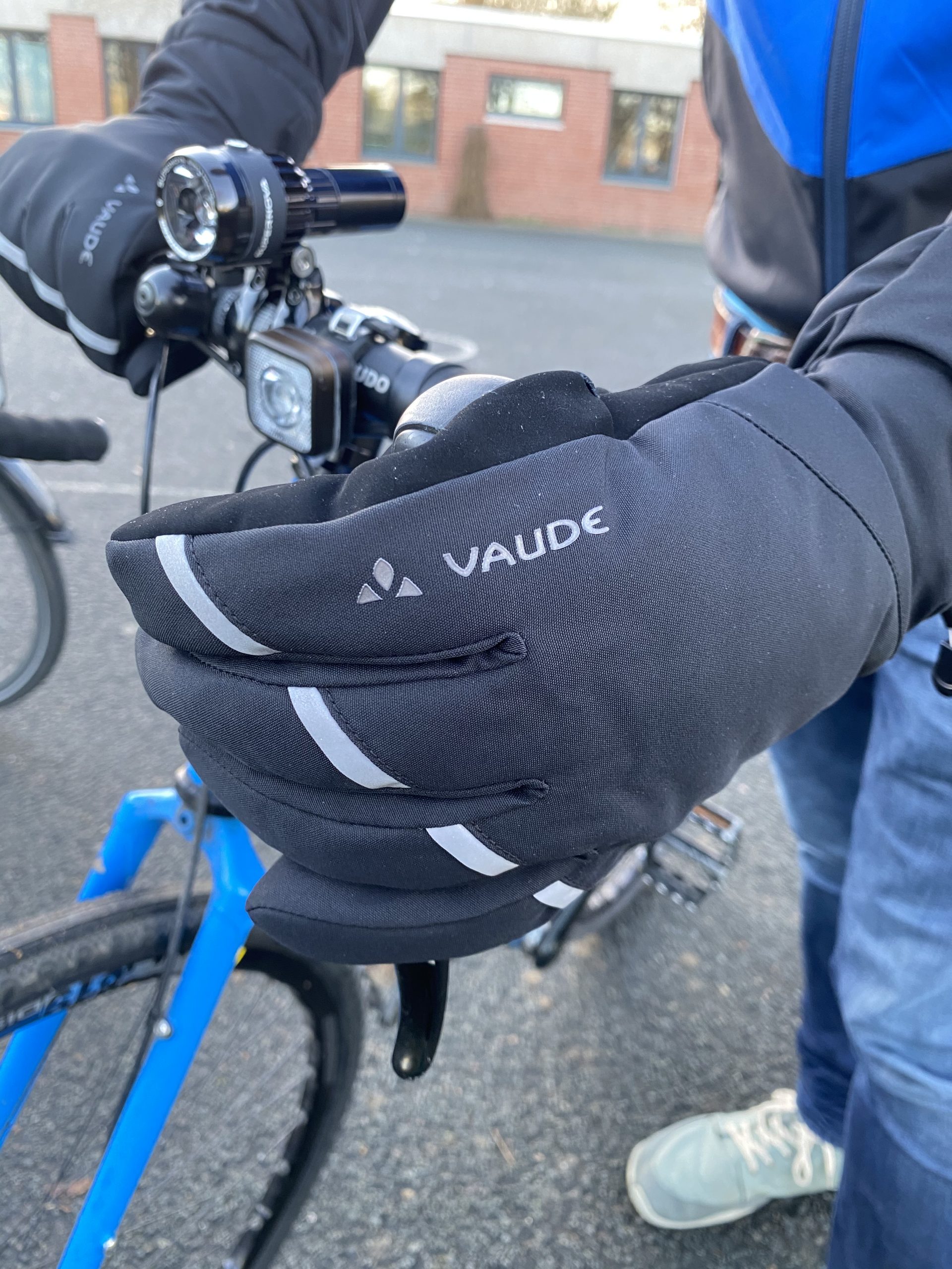 Nachhaltige Fahrradjacke von VAUDE: Men\'s All Year Moab Jacke im Test