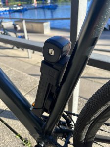 Trelock Faltschloss mit Airtag-Halter: Doppelte Sicherheit fürs Fahrrad? -  Nimms Rad